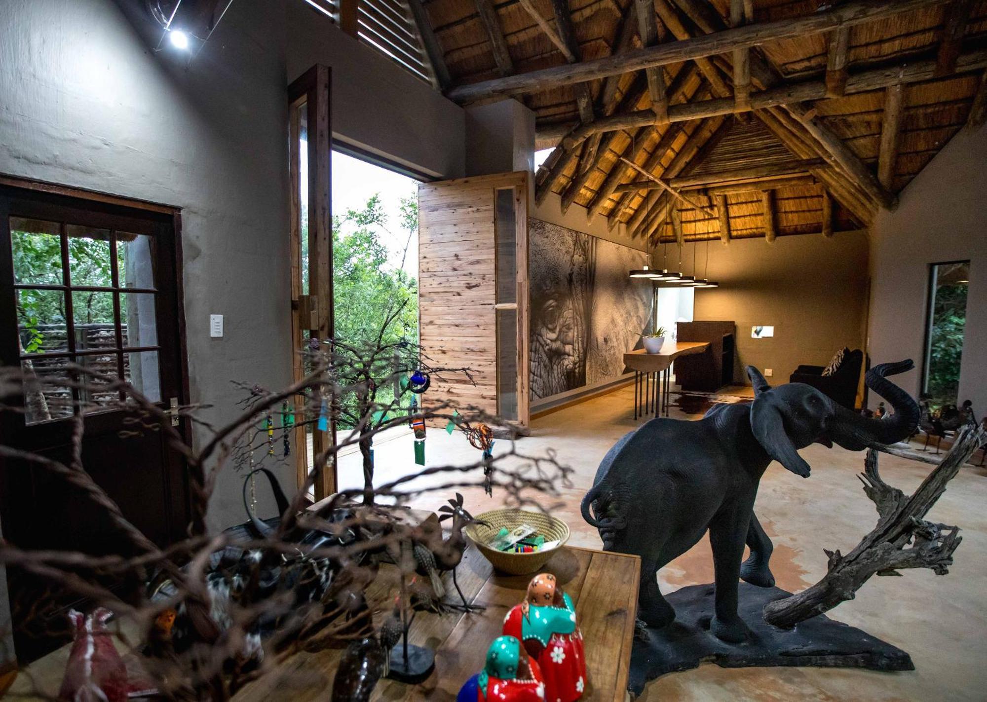 Royal Thonga Safari Lodge Sihangwane Eksteriør billede